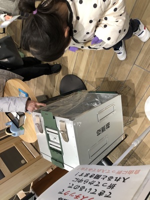 選挙体験エリアの投票箱