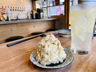 酒呑みのためのブルーチーズポテサラ