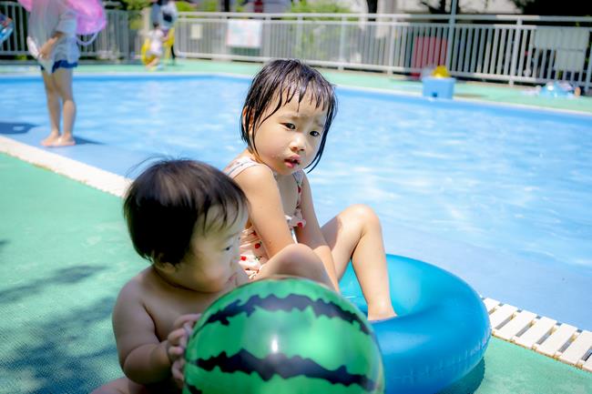 水辺で遊んでいる時の1枚