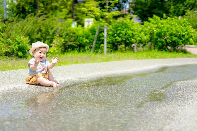 水辺で遊んでいる時の1枚