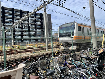 通過する電車